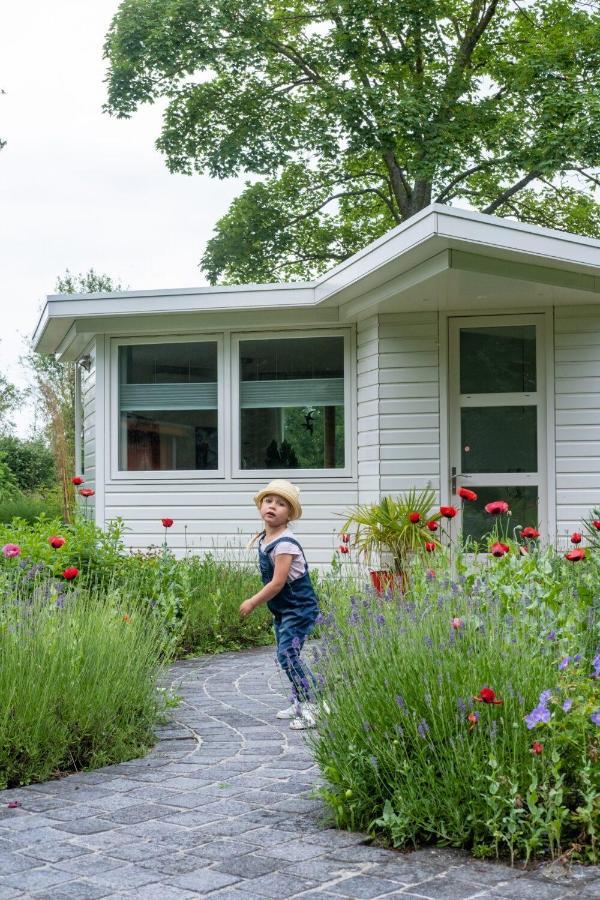 Вилла Het Findament Tiny House Хилверсум Экстерьер фото
